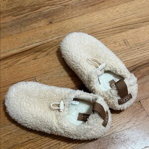UGG Plushy Slipper Slip-Ons